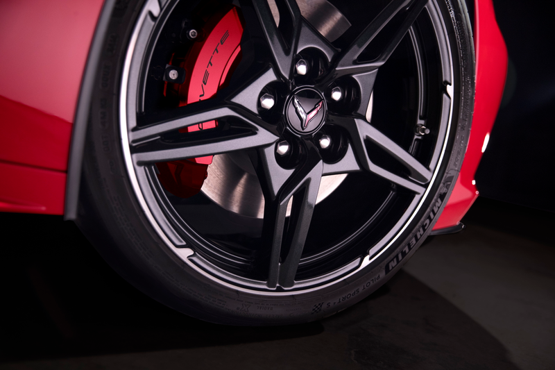 Illustration for article titled The 2020 Chevrolet C8 Mid-Engine Corvette Has 495 HP And Better Tech Than Ever